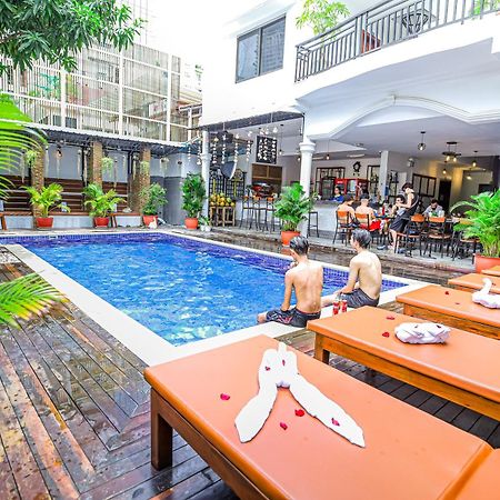Bliss & Beats Hostel プノンペン エクステリア 写真